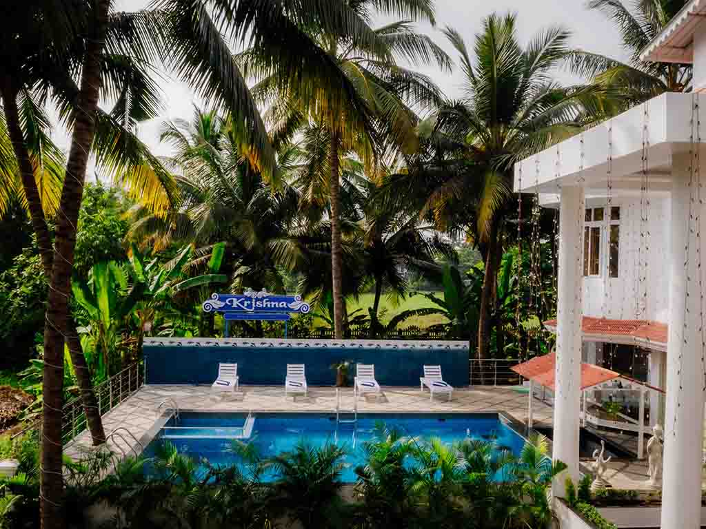 resort in goa with  swimming pool
